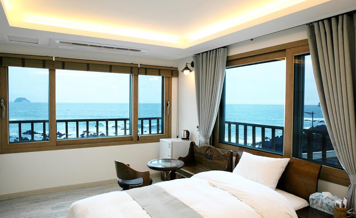 Tov Pension Seogwipo Exterior photo