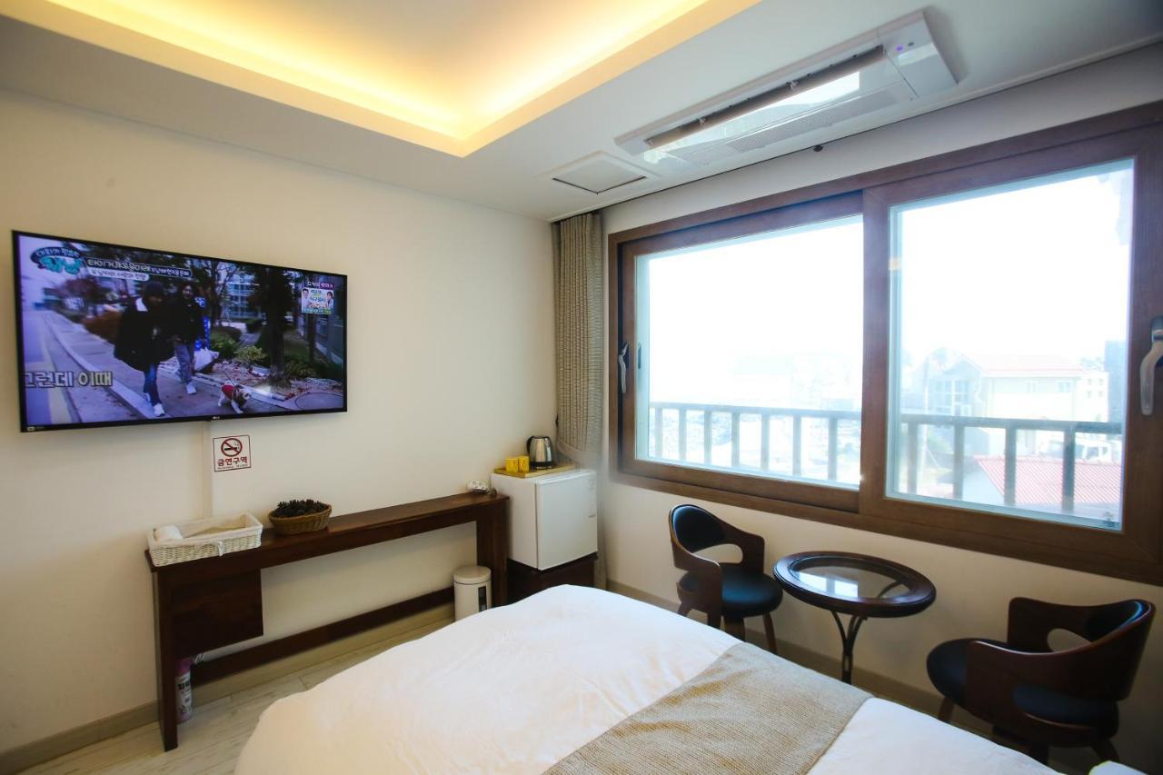 Tov Pension Seogwipo Exterior photo