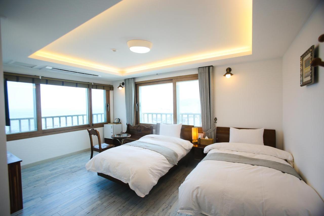 Tov Pension Seogwipo Exterior photo
