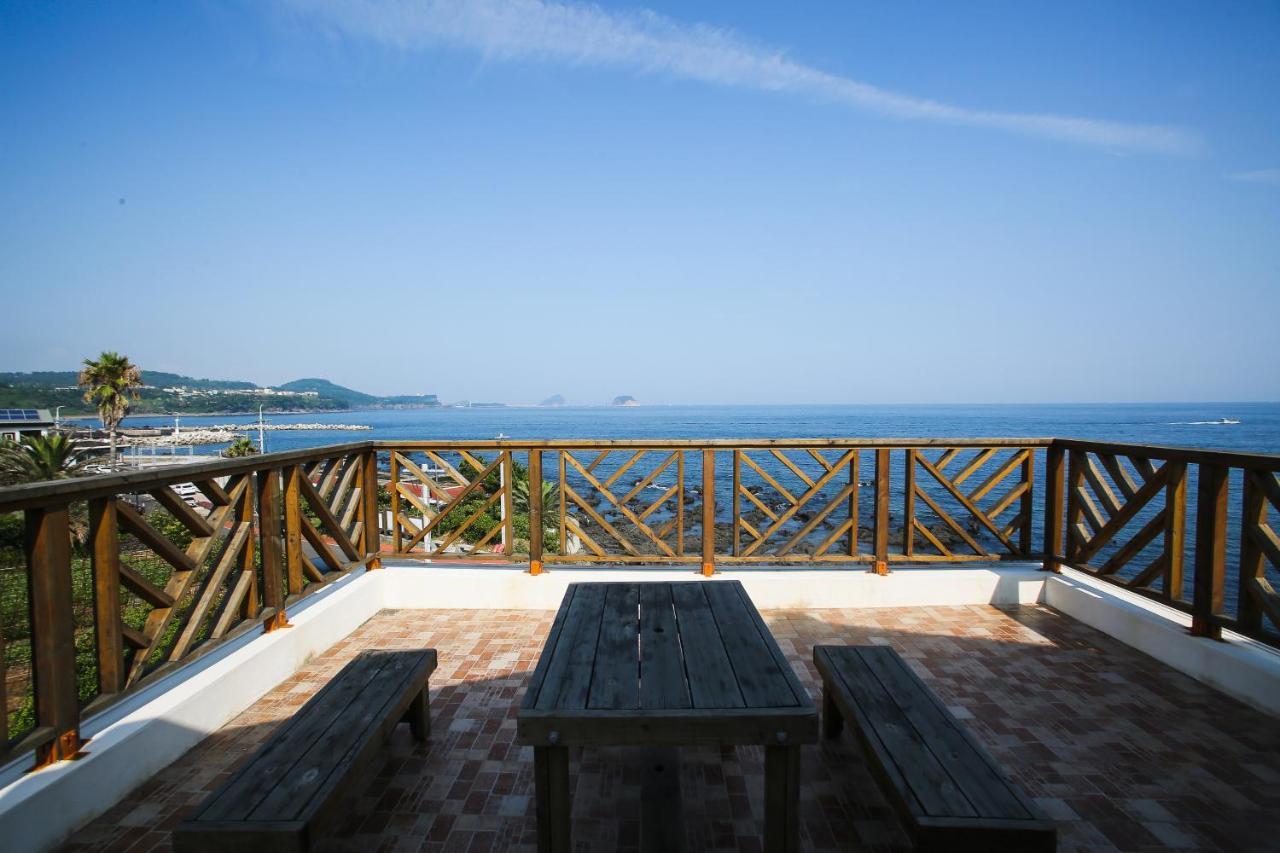 Tov Pension Seogwipo Exterior photo
